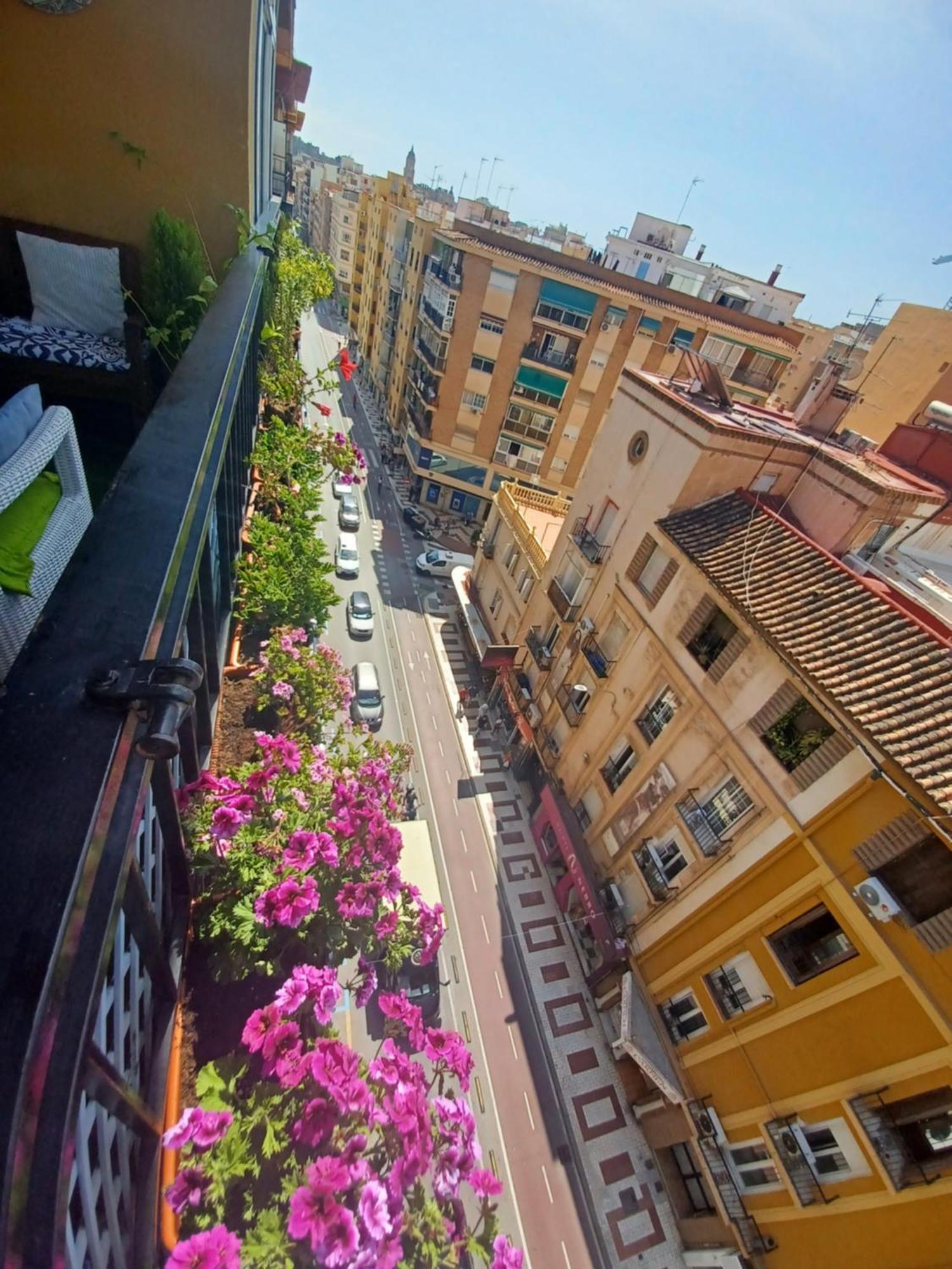 Sun And Chic Malaga Apartment Exterior photo